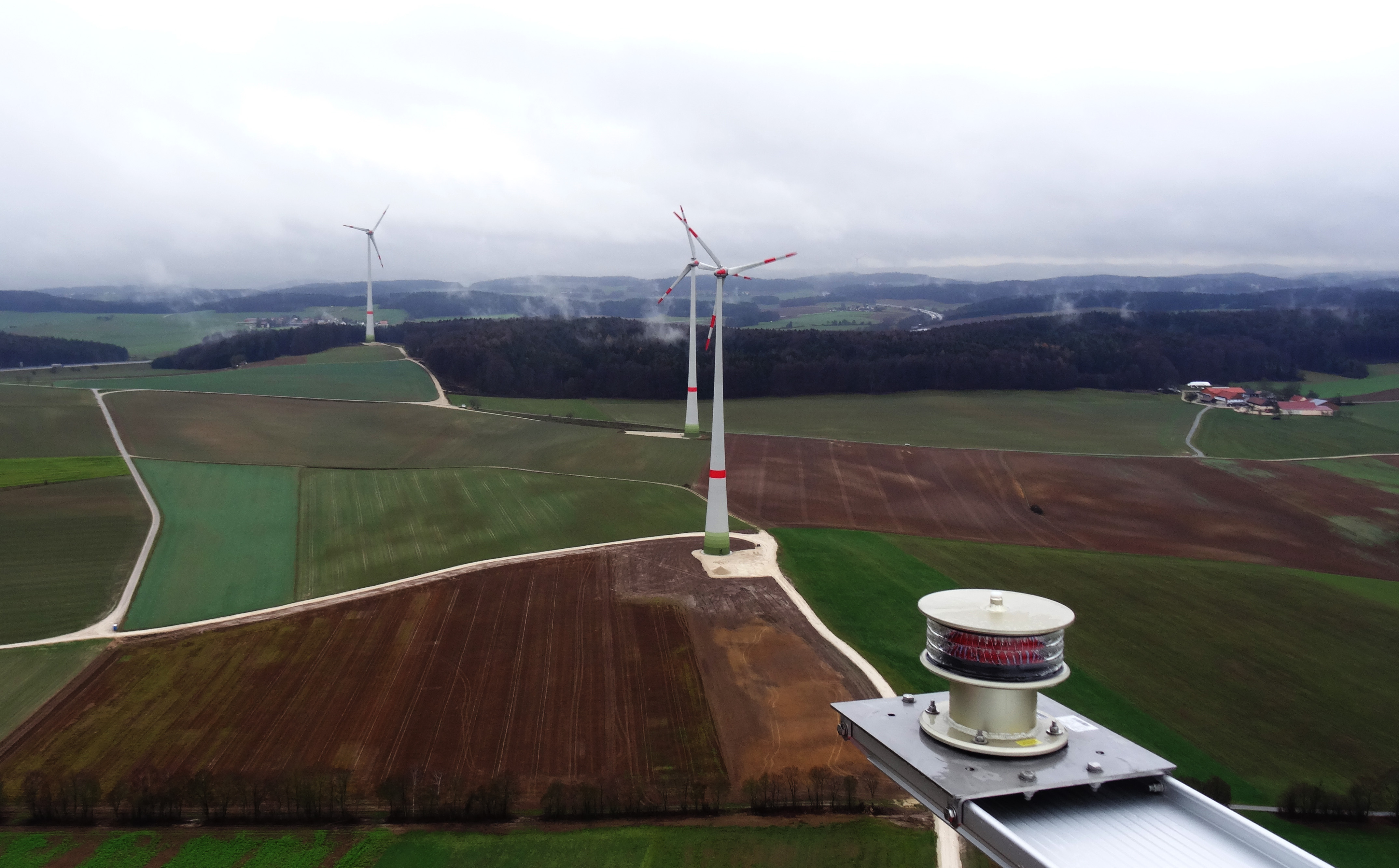 Important milestones for wind and solar power in and outside of Europe