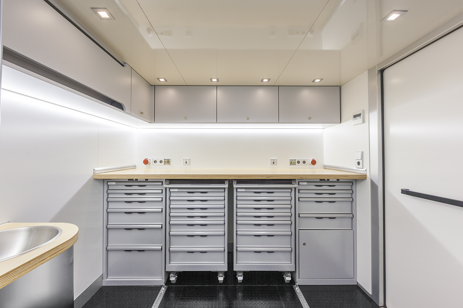 SCHULER delivered two new SCHULER RACE TRAILERS to the MAN Truck Racing