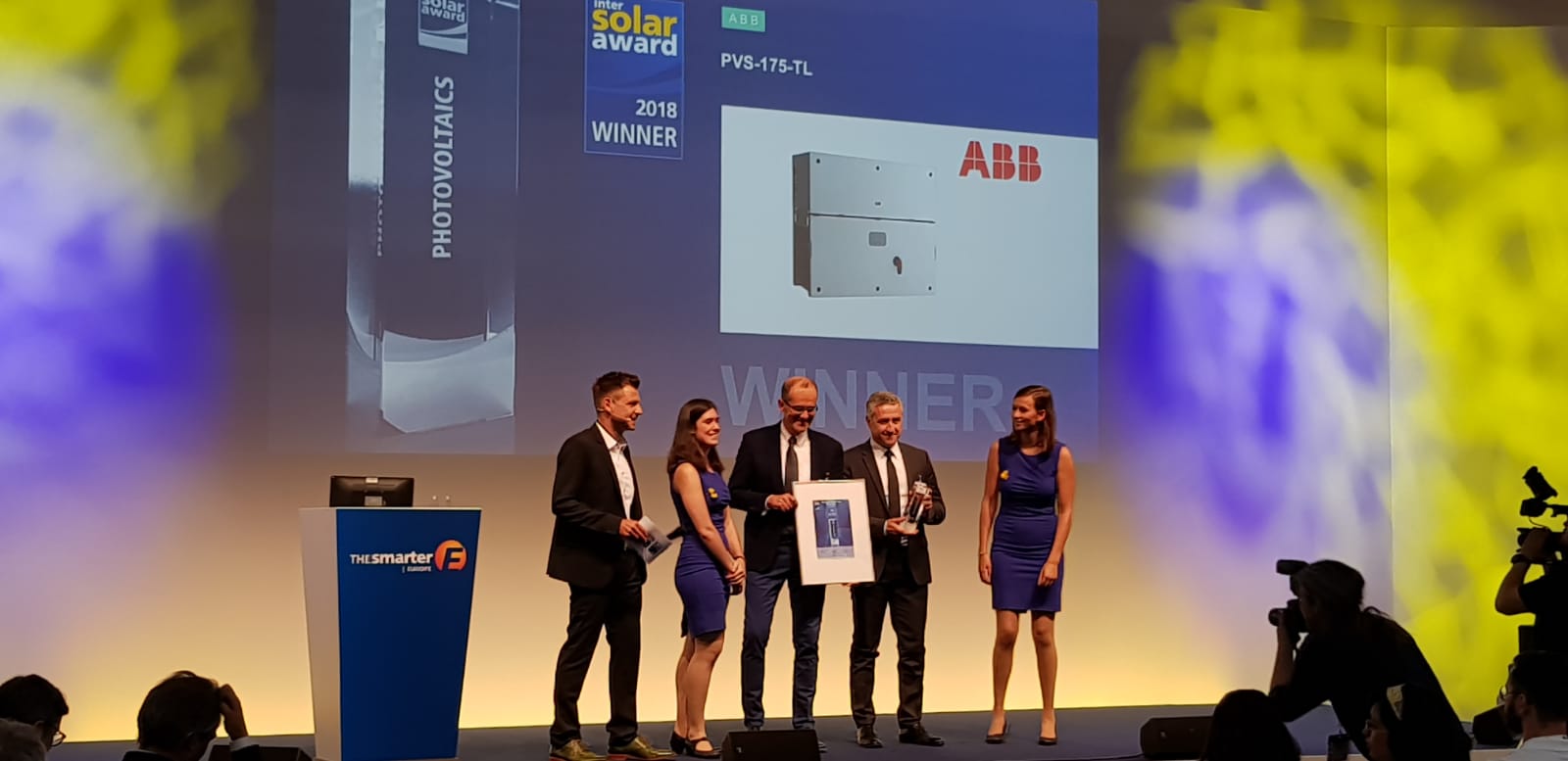 Gewinner Des Intersolar Awards: Neuer Solarwechselrichter Von ABB ...