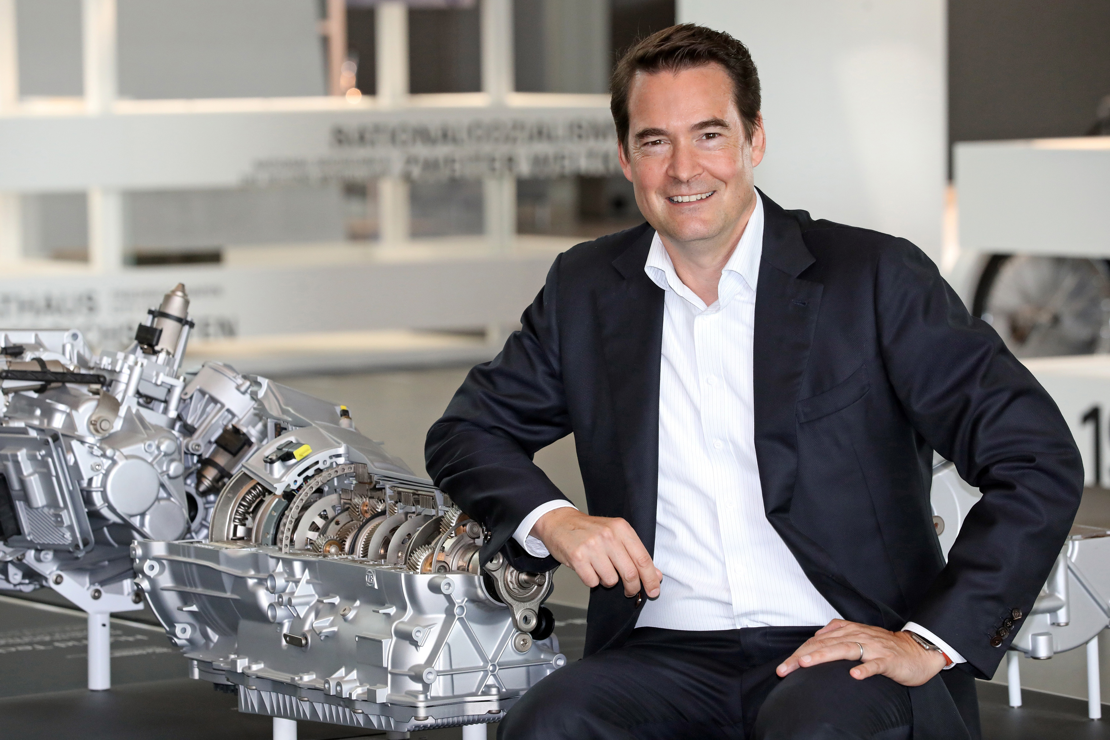 Wechsel im ZF-Vorstand, ZF Friedrichshafen AG, Story - PresseBox