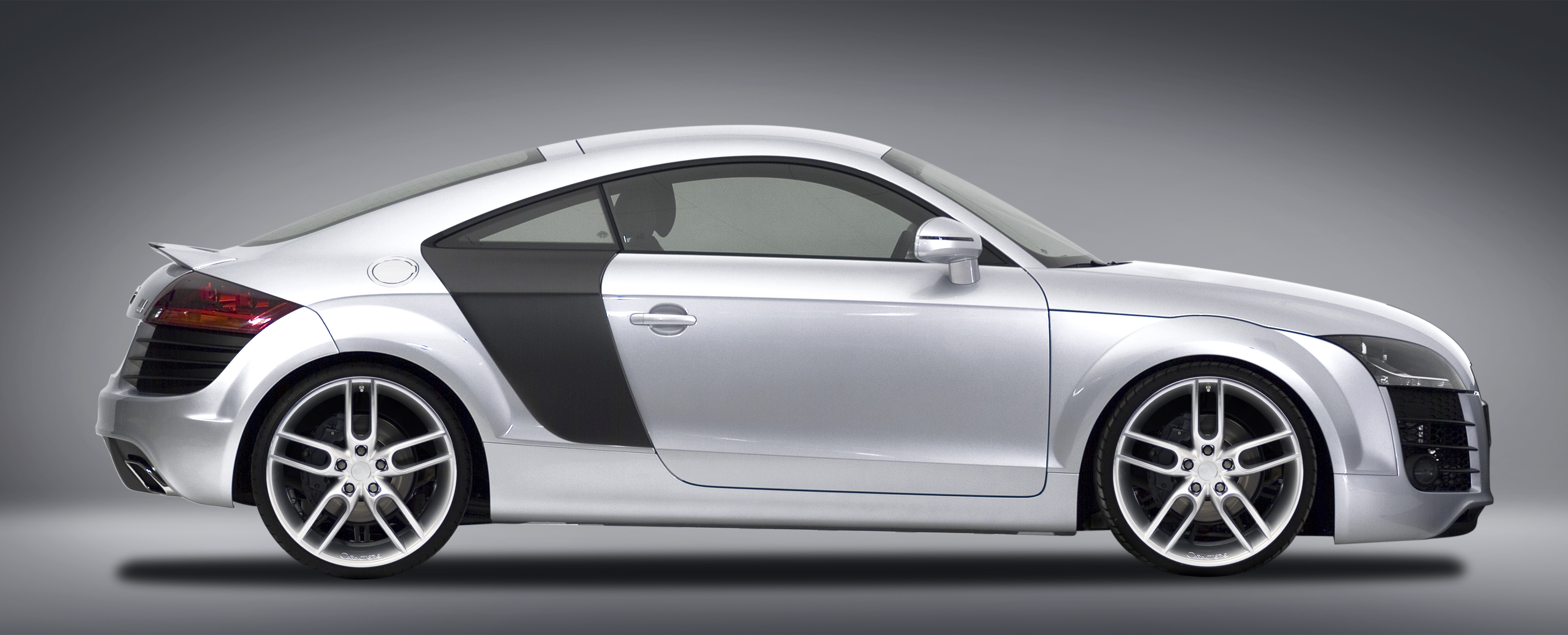 Audi TT RS В обвесе