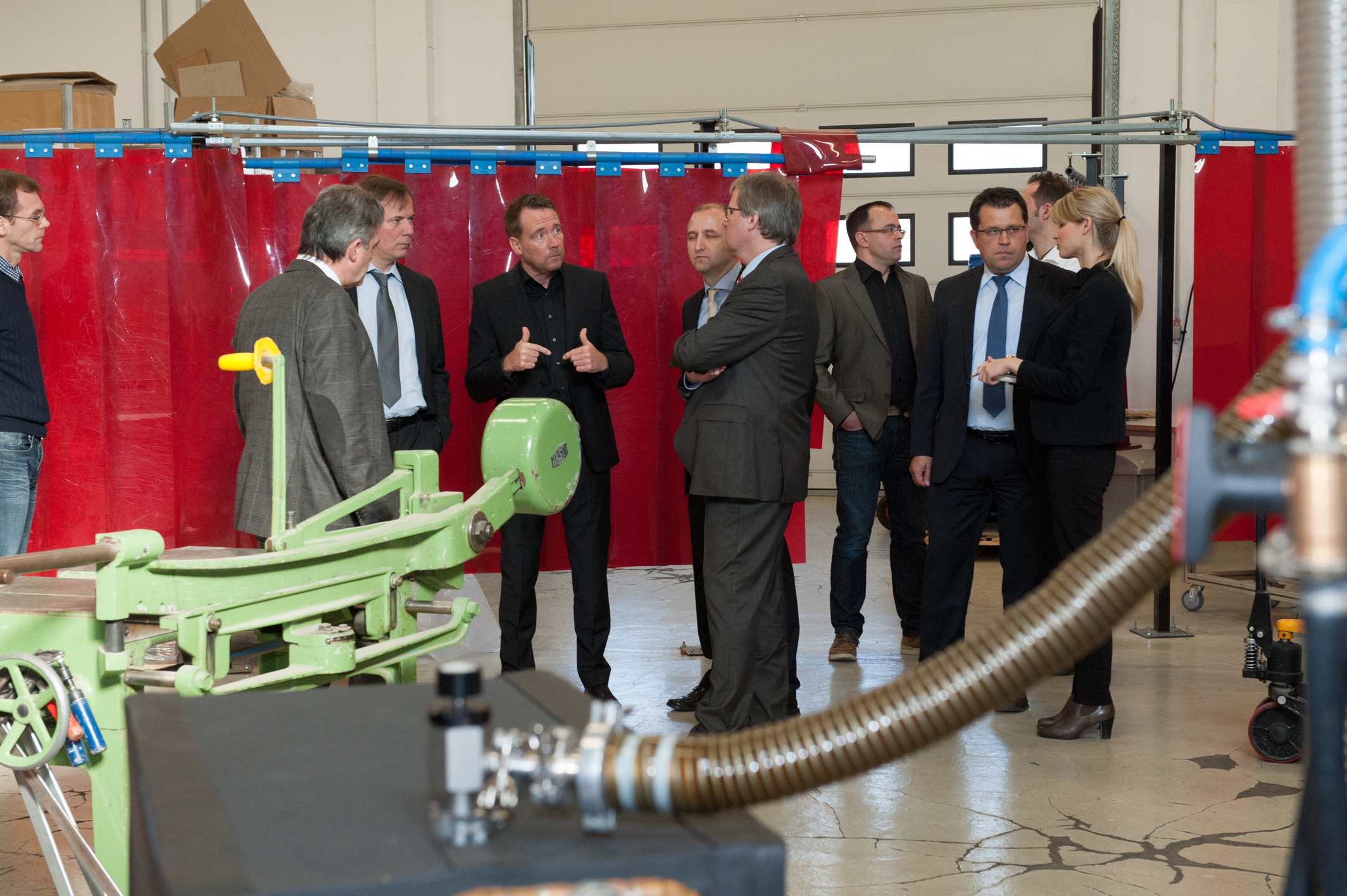 Sortech Finanzminister des Landes Sachsen Anhalt zu Besuch bei der SorTech AG ...