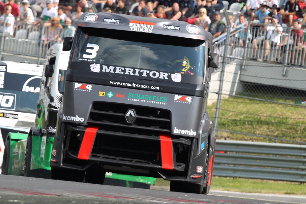 Neue Baureihen Von Renault Trucks Geben Ihr Deutschlanddebüt Vom 12 ...