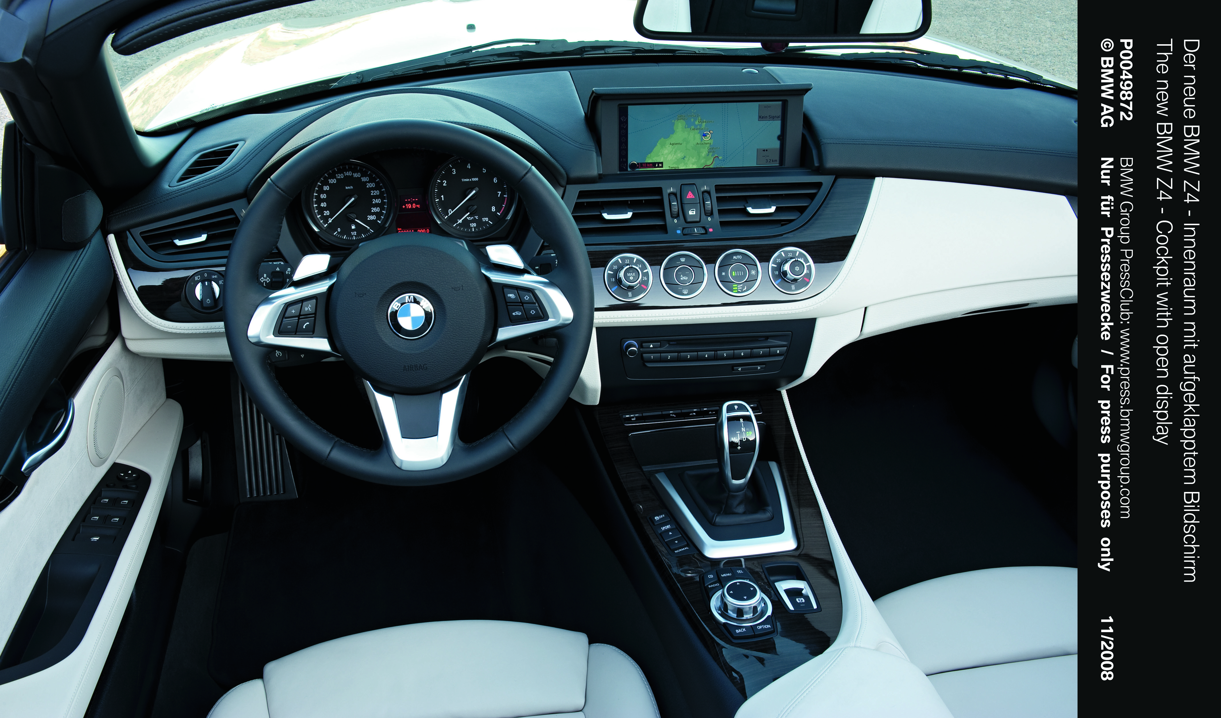 Салон bmw. BMW z4 Interior. BMW z4 2022 салон. BMW e89 салон. BMW z4 2021 Interior.