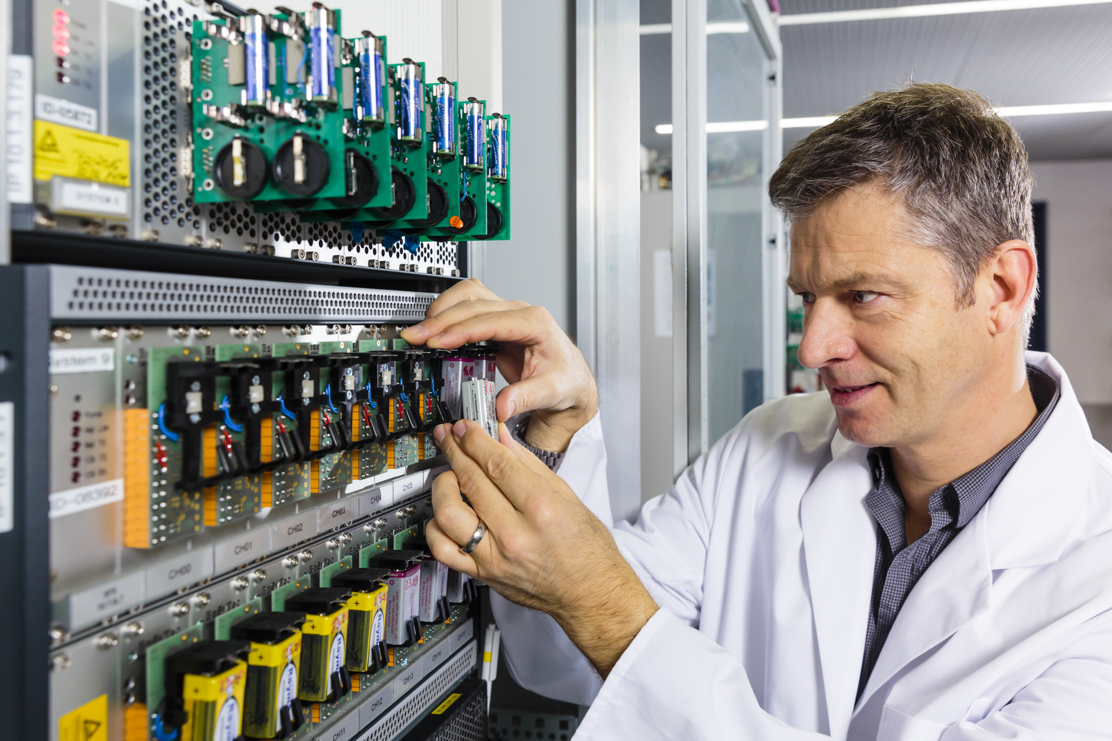 Batteriespeichersysteme Boomen, TÜV Rheinland, Pressemitteilung - PresseBox