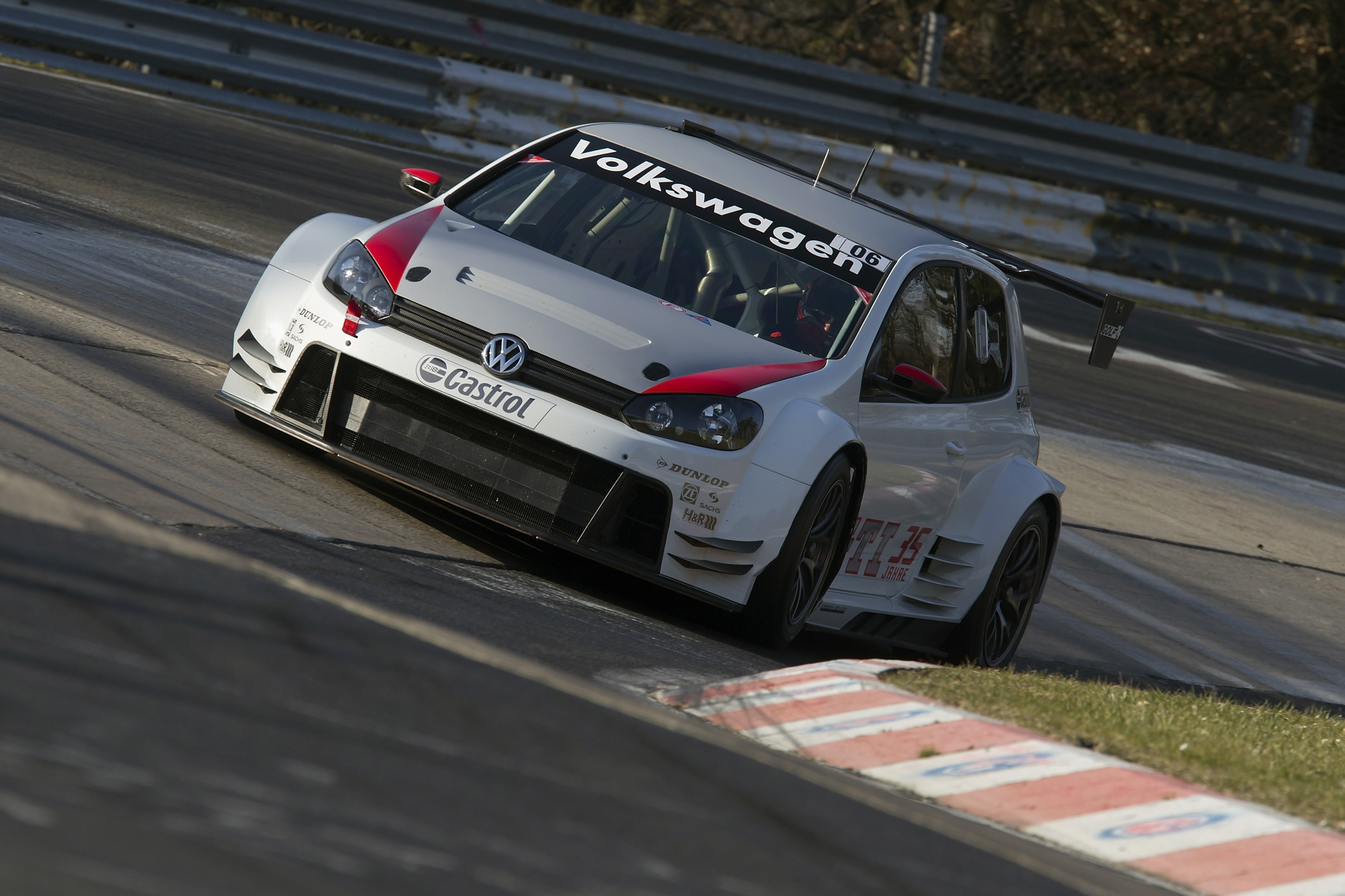 Weltpremiere auf Dunlop: Volkswagen 