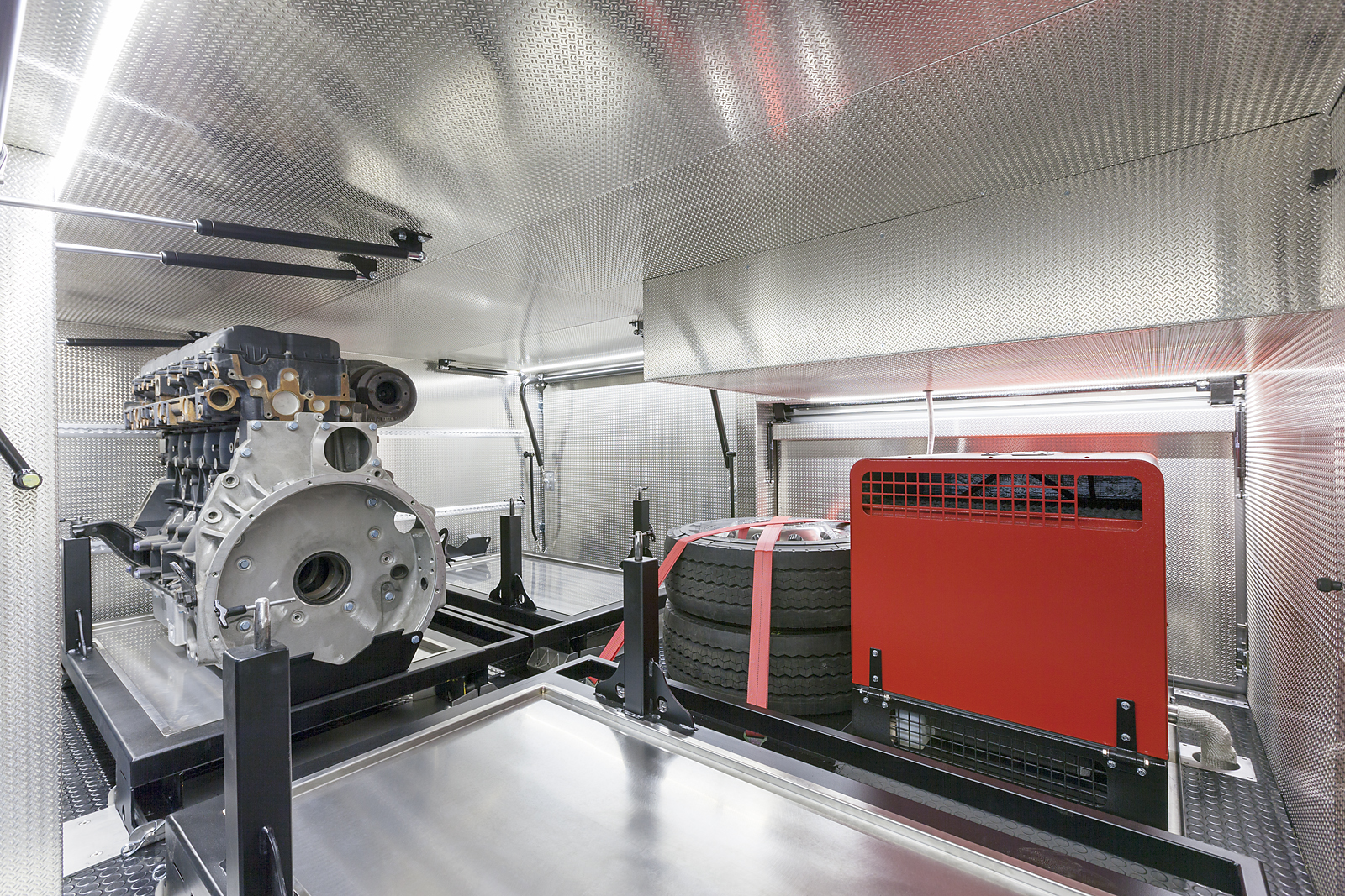 SCHULER delivered two new SCHULER RACE TRAILERS to the MAN Truck Racing