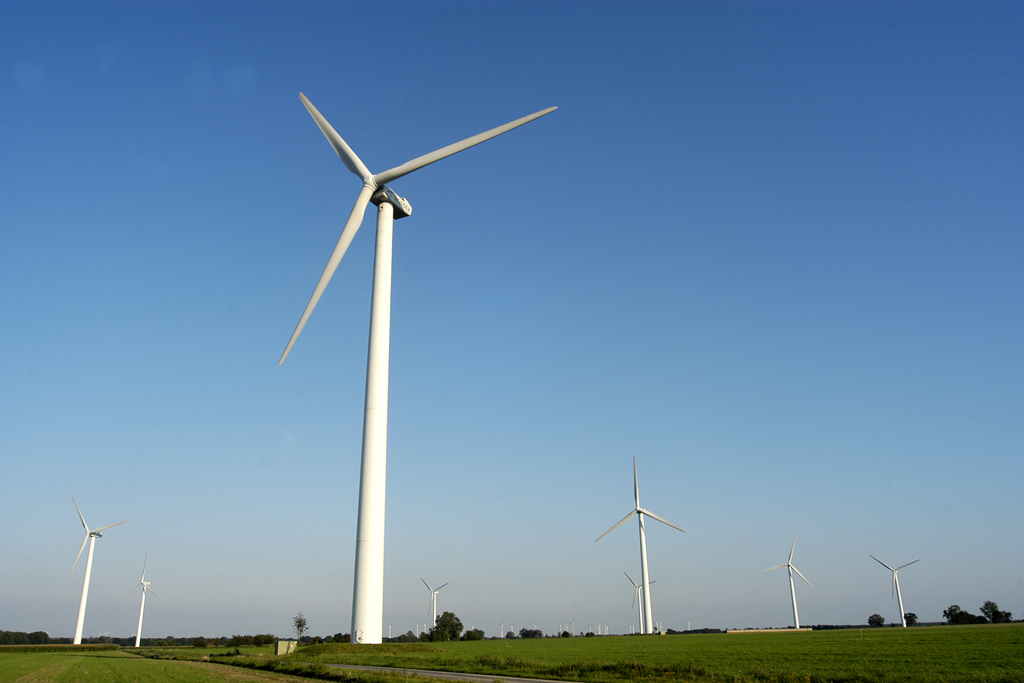 Mehr Strom Aus Wind Und Sonne: Das Neue Raumordnungsprogramm Der Region ...