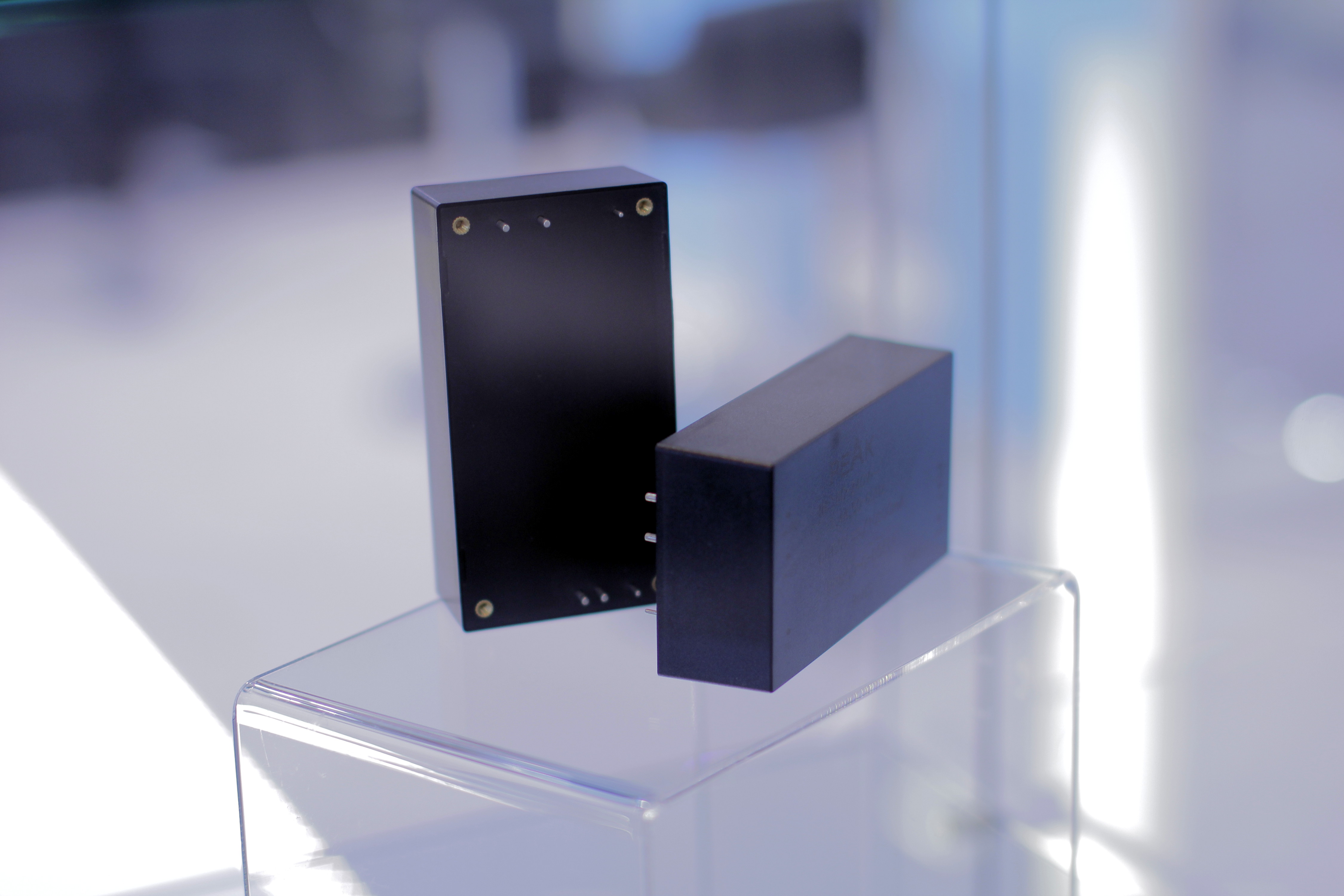 60 W AC/DC module with high efficiency, PEAK electronics GmbH, Story