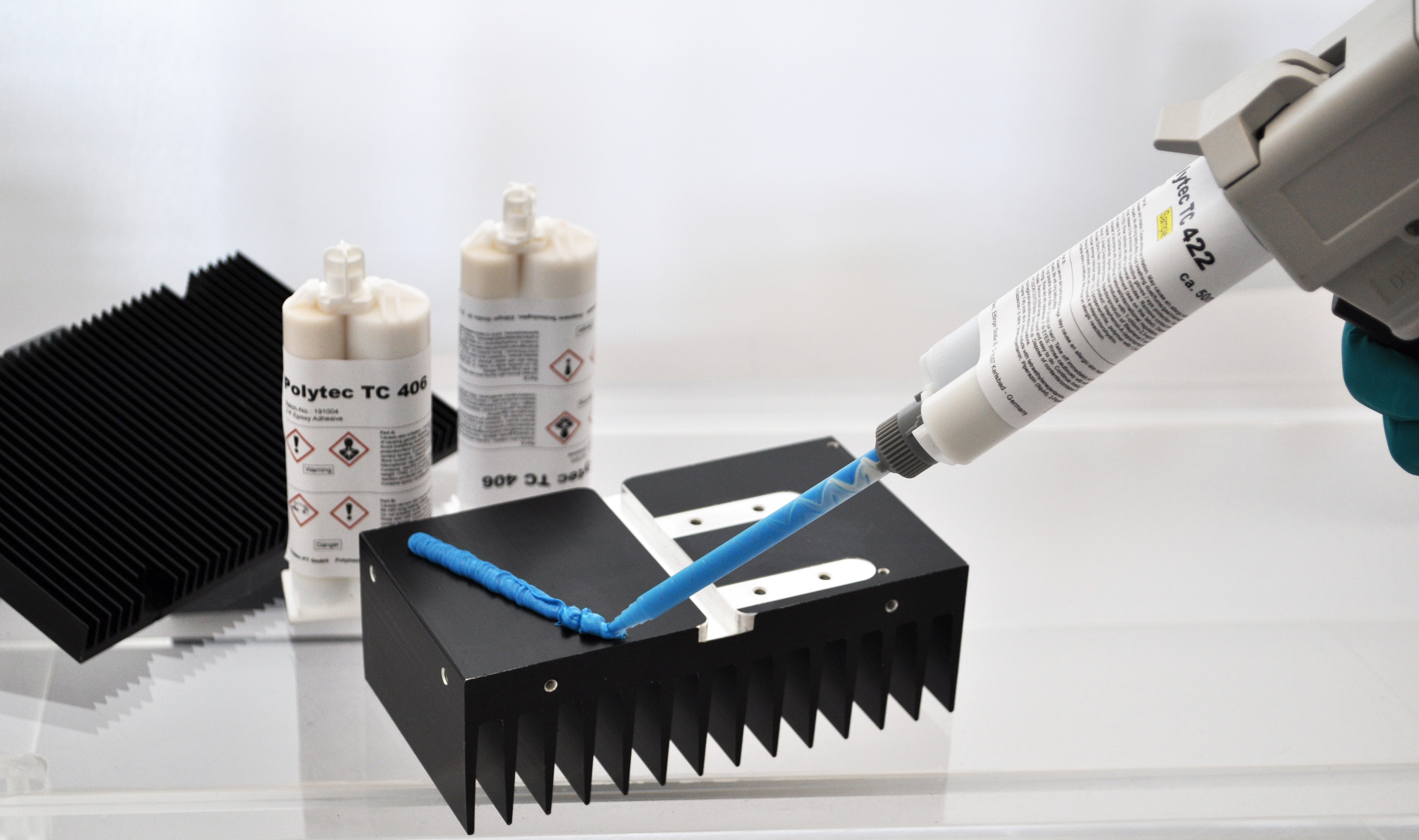 New thermally conductive adhesives for manual applications, Polytec PT GmbH Polymere