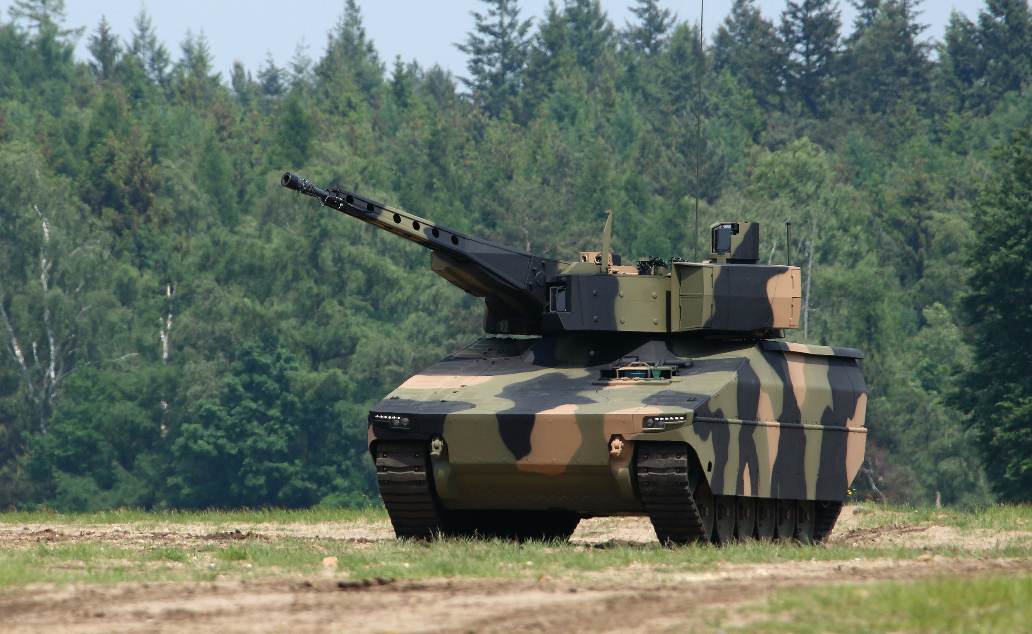 Rheinmetall's new IFV, the Lynx firepower, force protection, C4I, manoeuvrability, versatility