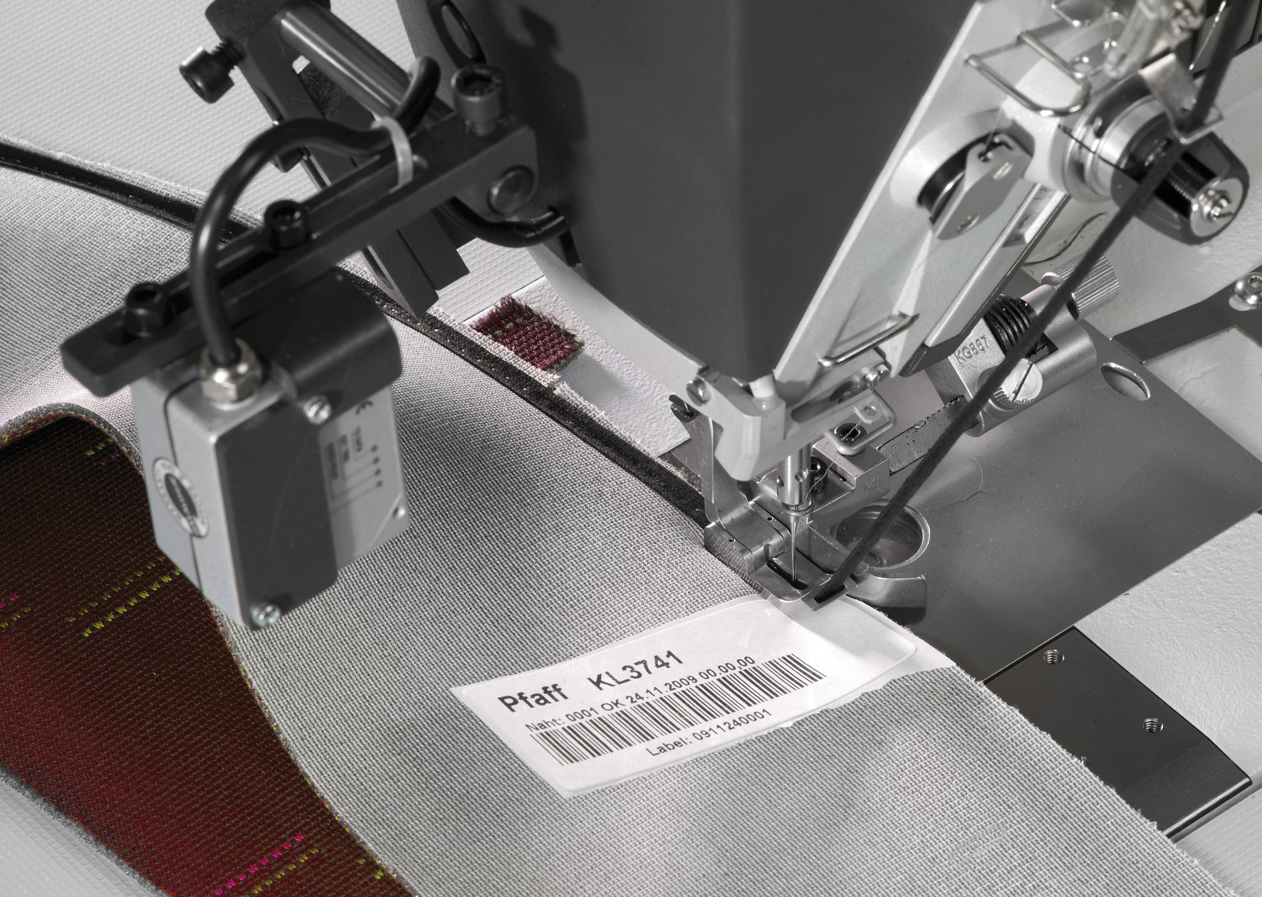 Documented quality stitch by stitch, PFAFF Industriesysteme und