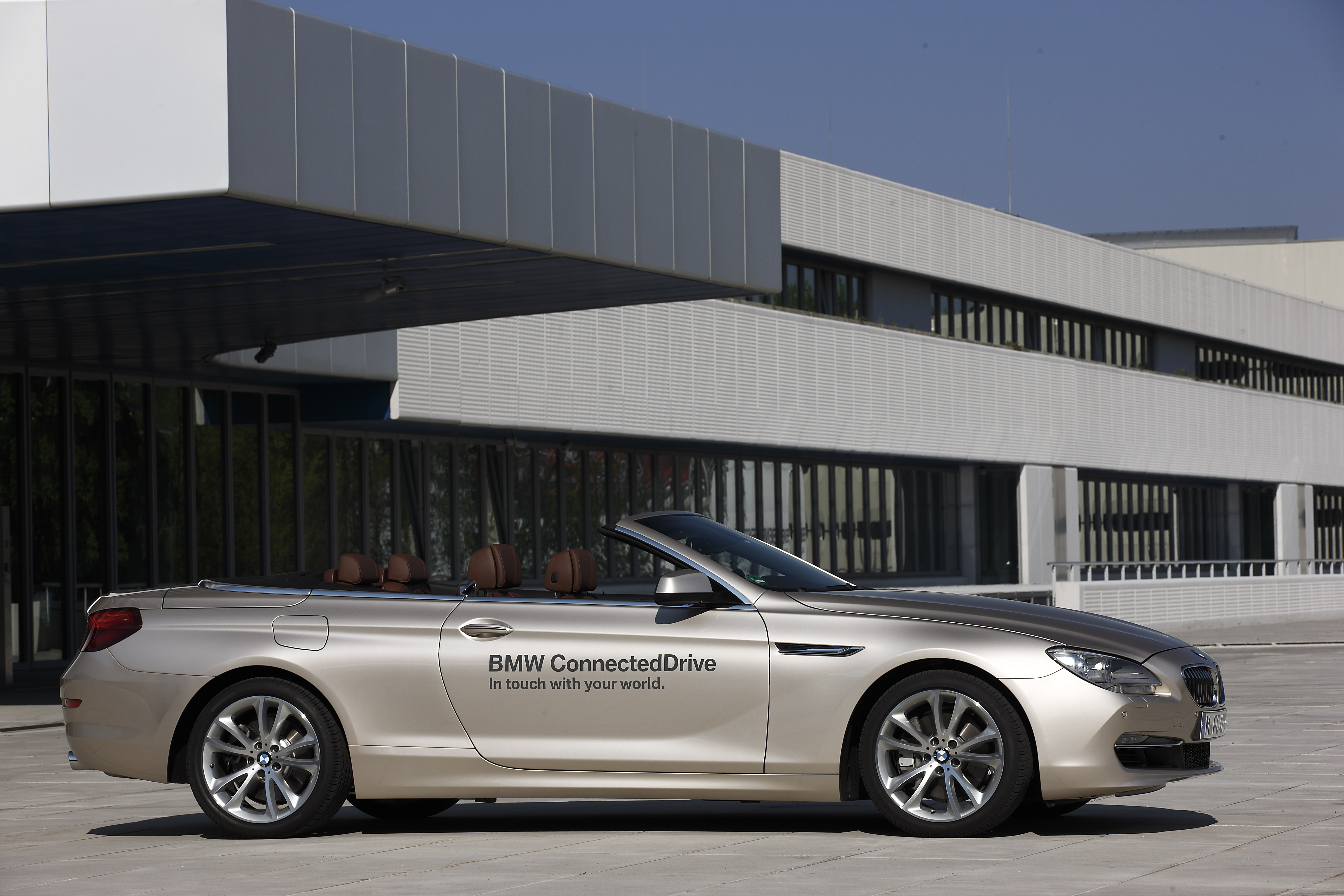 Bmw connected drive. BMW CONNECTEDDRIVE. BMW connect Drive. BMW CONNECTEDDRIVE HD. BMW Vision CONNECTEDDRIVE.