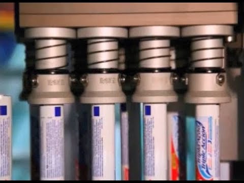 Wie sauber ist eigentlich meine Zahnpasta? Wir zeigen Dir wie die Befüllung der Tuben geprüft wird