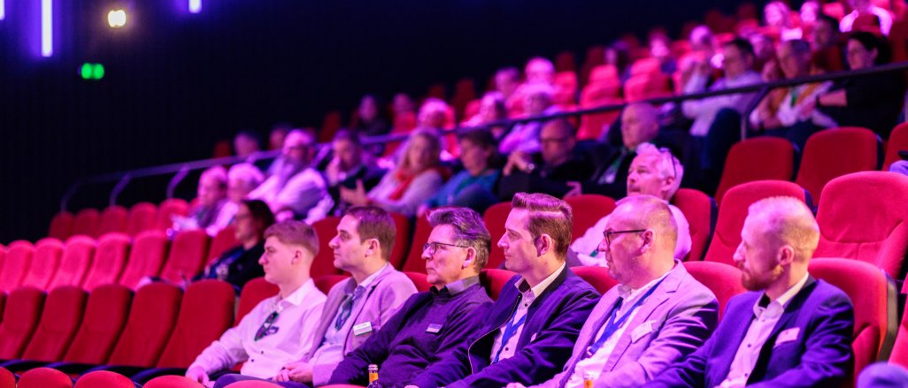 Titelbild der Firma FiNet-Gruppe