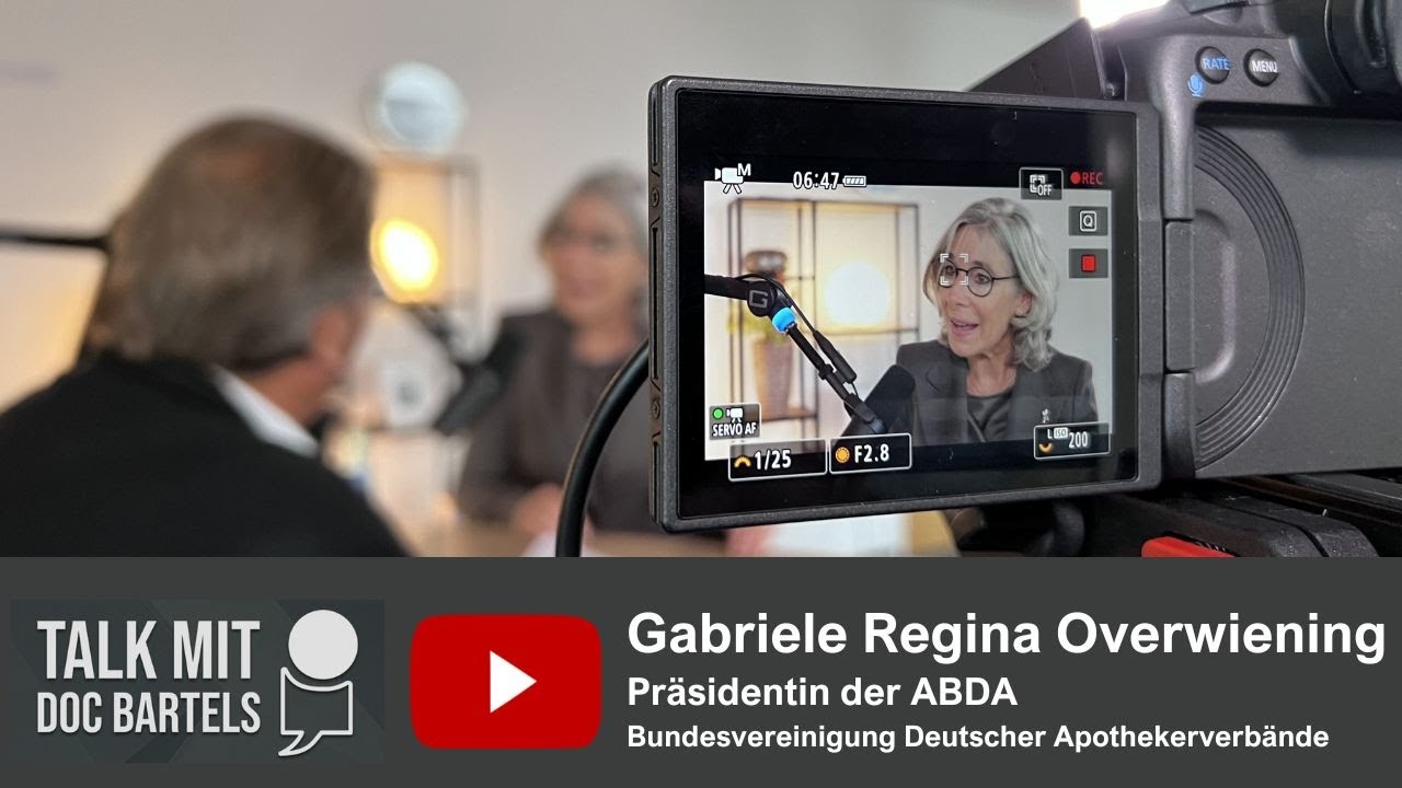 Auf dem Weg zur Staatsmedizin | ABDA-Präsidentin Gabriele Regina Overwiening im Talk mit Doc Bartels