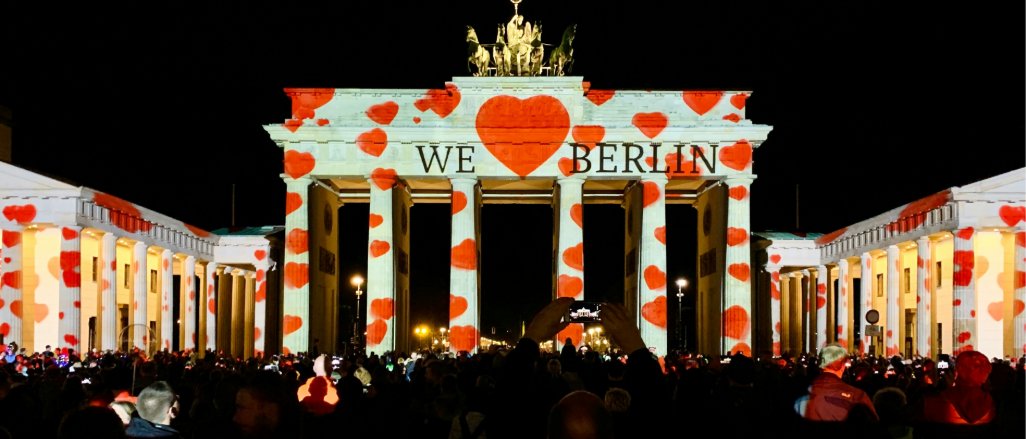 Titelbild der Firma Dacher Systems GmbH