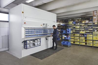 Im Hänel Rotomat® Lagerlift werden große Mengen an Kleinteilen übersichtlich, ergonomisch und schnell bereitgestellt.