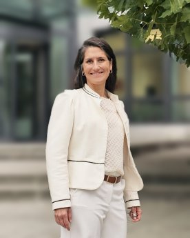 Astrid Schmitt-CEO-pmOne-Portrait_PM.jpg