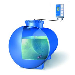 Der AFRISO Tankinhaltsanzeiger DTA 20 E wurde zur ortsunabhängigen Füllstandmessung für Tanks mit Wasser, Heizöl oder weiteren nicht aggressiven Flüssigkeiten mit einer Dichte von 0,5 bis 1,5 g/cm³ konzipiert. DTA 20 E besteht aus einem Anzeigegerät und einer 20 m langen Messleitung für den Tank. Es ist zudem aber auch möglich, bereits vorhandene, verlegte Messleitungen von anderen pneumatischen Füllstandmessgeräten anzuschließen