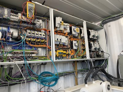 Hyperloop-boring-Elektrik