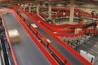 Vanderlande stattet DPD Hochleistungs-Sortierzentrum aus