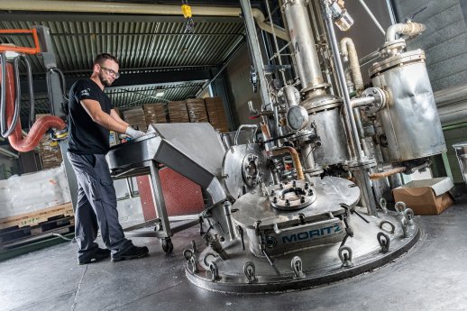 klebstoff-produktion-artimelt-9.jpg