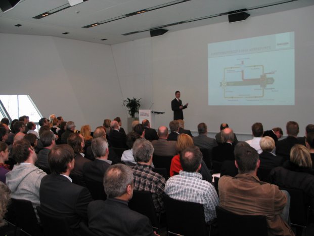 symposium_schiefelbein.jpg