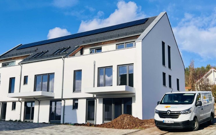 Reihenhäuser PV..jpg