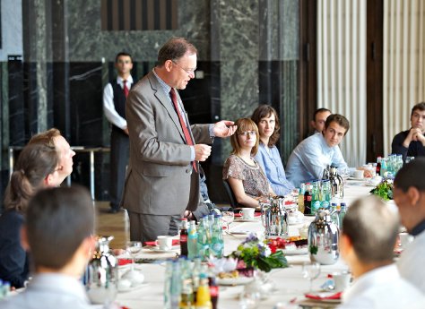 trainees_ob_HD_de.jpg