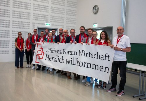 Gruppenfoto_Effizienz Forum Wirtschaft 2023 (3).jpg