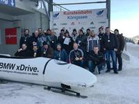 Runter kommen sie immer: Die STARFACE Partner meisterten beim Winter-Incentive auch die schwierige Bobstrecke Königssee. Im Bild (v. l. n. r., hinten): Thomas West (Unified Solution GmbH), Jochen Hamm (amiconsult GmbH), Jürgen Scherr (Scherr Information Technologies GmbH), Ulrich Heck (Sylphen GmbH), Oliver Baltz (o-byte.com GmbH & Co. KG), Andreas