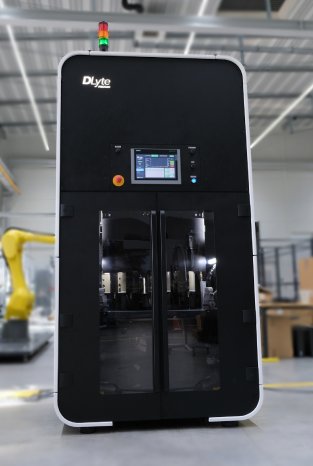 C 0 Toolcraft expands its capabilities with a DLyte PRO500 polishing system.jpg