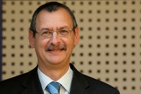 Freut sich über das gute Abschneiden bei der Kundenumfrage: Dieter Eisele, als oxaion-Vorstand für die Betreuung der Bestandskunden zuständig.
