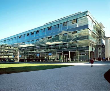 Das Management Center Innsbruck, als feste Größe am heimischen Standort in ein weltweites Netzwerk eingebunden, wird mit dem europäischen ECTS-Label ausgezeichnet. © MCI