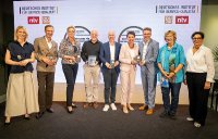 Foto: Thomas Ecke (DISQ, DUP, ntv) vlnr: Daniela Will (ntv), Thorsten Knippertz (ntv), Rebecca Hofstätter-Griss (EFAFLEX), Jan Hauffe (EFAFLEX) Stephan Schmidt (Marktplatz), Sylvia Lier (TAF mobile), Steffen Palm (LVB), Brigitte Zypries (Bundesministerin a.D.) und Catja Stammen (ntv)