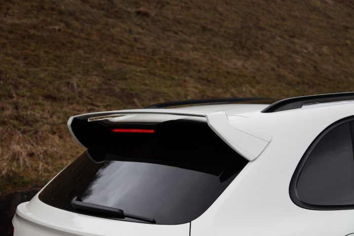 TECHARTDachspoilerfürdenPorscheCayenne.jpg