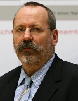 KLaus Jansen_BundDtsch_Kriminalbeamter.jpg