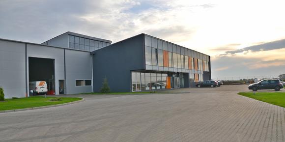 Das europäische Aufarbeitungszentrum für Gebrauchtgeräte von STILL / Foto: STILL GmbH