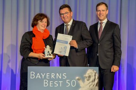 v.l.n.r: Petra Adrianowytsch, Franz Josef Pschierer, Bayerischer Staatsminister für Wirtschaft, Energie und Technologie und Juror Dr. Christian Eschner (Bildquelle: Studio SX HEUSER)