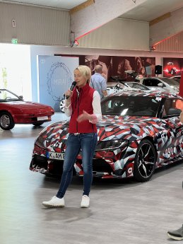 80729-01-toyota-collection-opening-marz-2023-motorsport-tag-mit-isolde-holderied-quelle-aut.jpg