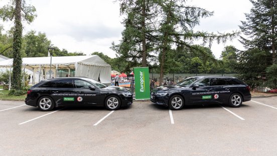 Europcar_Pressemitteilung Tennis trifft PS_Bild 1.jpg
