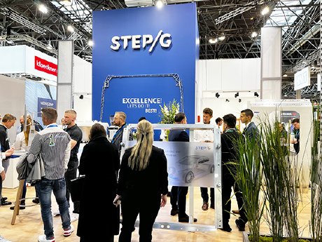 stepg_messestand_besucher_aluminium_2024_img1.jpg