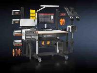 Der neue Verdrahtungs-Arbeitsplatz Wire Station 450 von Rittal erhöht die Ergonomie beim Verdrahten in der Elektrowerkstatt