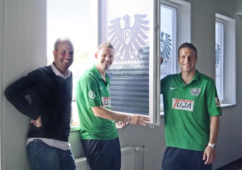 OPALVARIO Folienrollos in der VIP Lounge.JPG