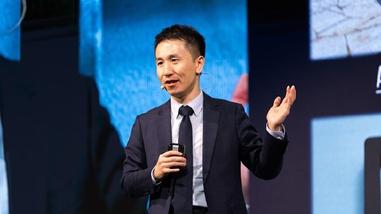 Tommy Zhou, CEO Huawei Deutschland.jpg