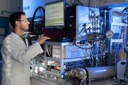 Testvorrichtung für Polymer-Elektrolyt-Membran(PEM)-Brennstoffzellen / © Fraunhofer ICT
