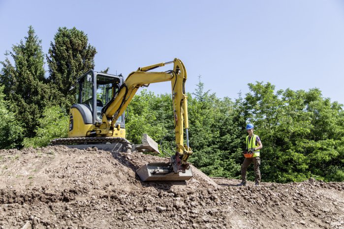 Komatsu_Bagger_04_IMG_7498_ret.jpg