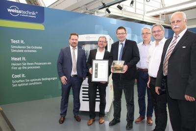 Von links: Andreas Riesch, BITZER Direktor Vertrieb Deutschland und Schweiz, mit den Vertretern von Vötsch des Standorts Balingen Peter Stooss, Manager Production Material, Jochen Urban, Abteilungsleiter Konstruktion Sondermodifikationen, Mario Hecht, Produktionsleiter, Carsten Bräuer, Leiter Entwicklung und Versuch, und Thomas Jarck, Standortleiter