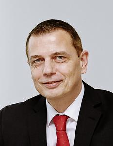 "Aus meiner Sicht ist die Konfigurationstechnik die ideale Engineering-Methode für international agierende produzierende Unternehmen", erklärt Uwe Harder, Leiter Consulting, im Rahmen der Präsentation von Eplan Experience (Quelle: Eplan Software & Service GmbH & Co. KG)